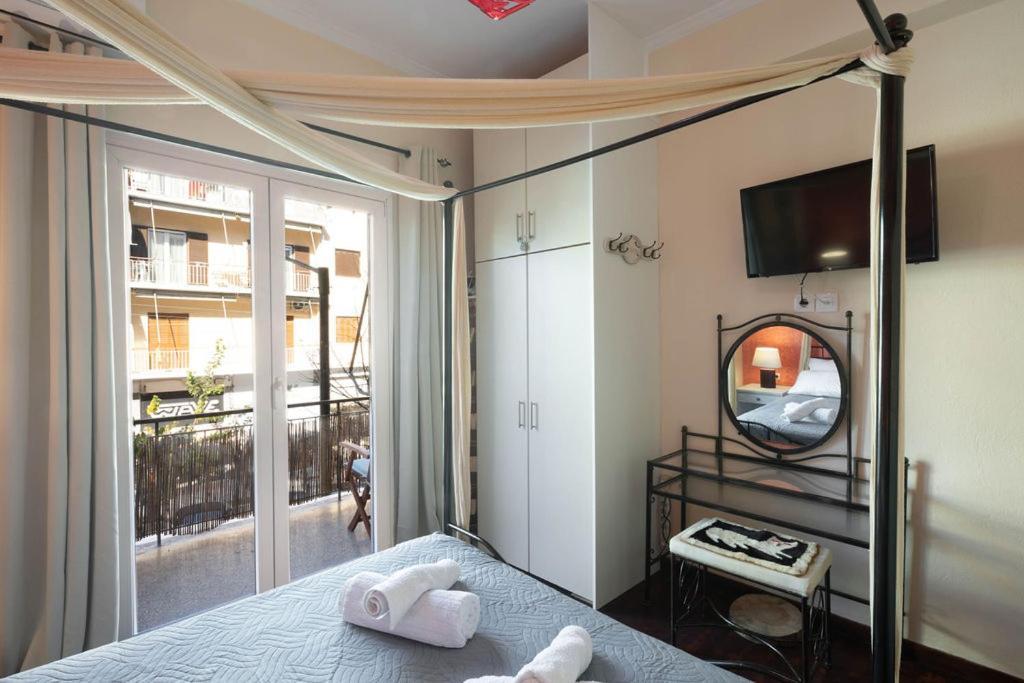Central Apt In Town Corfu  Buitenkant foto